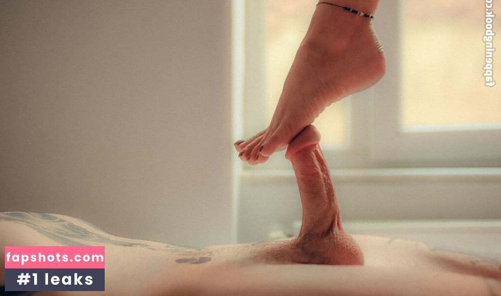 Didem Dinç gallery photo #67