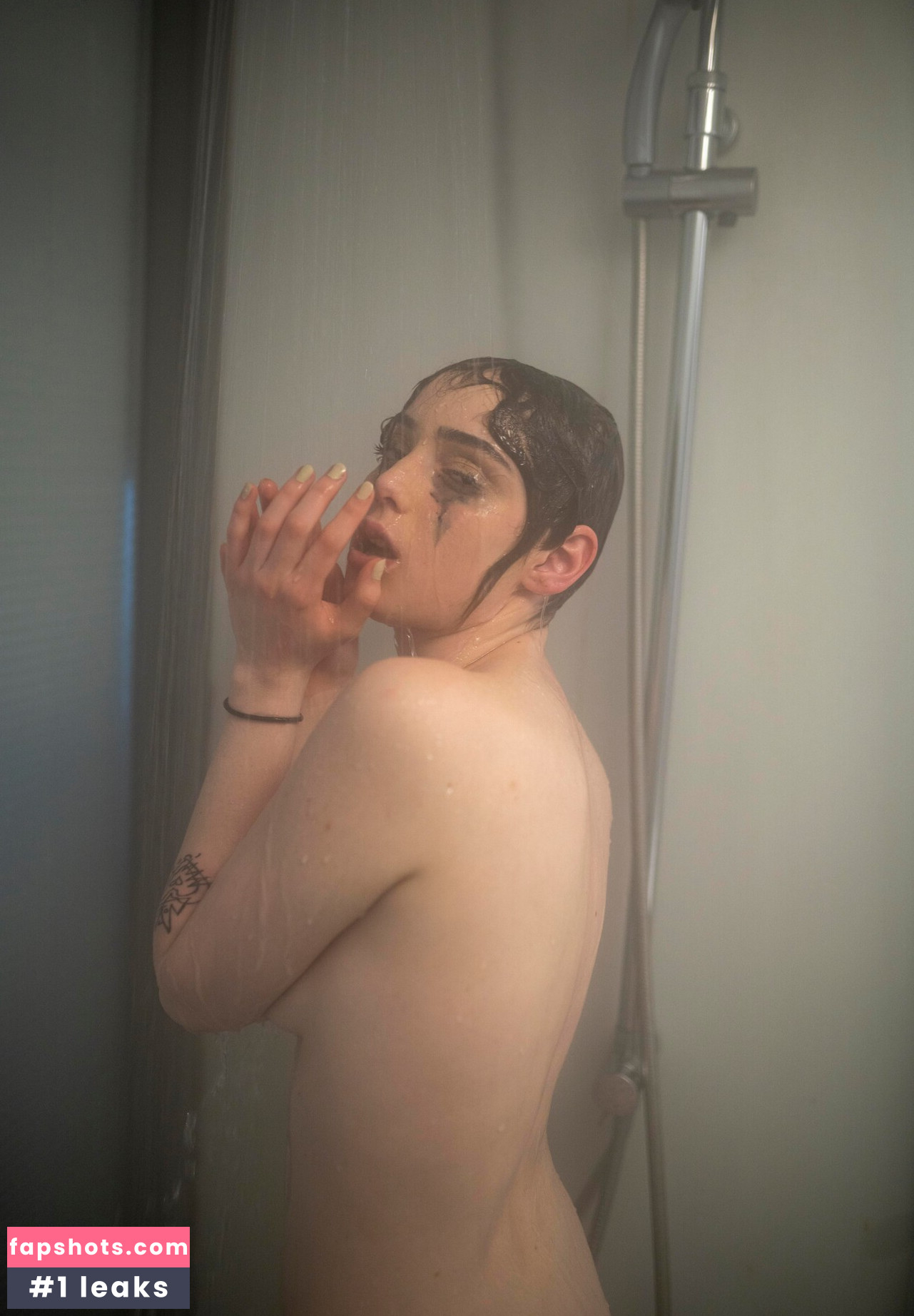 Didem üstüner gallery photo #7