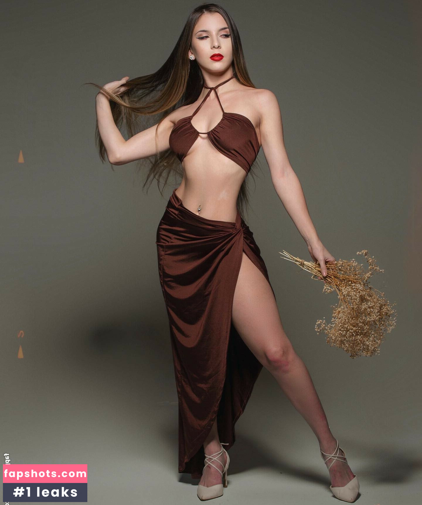 Dienifer Lima gallery photo #25