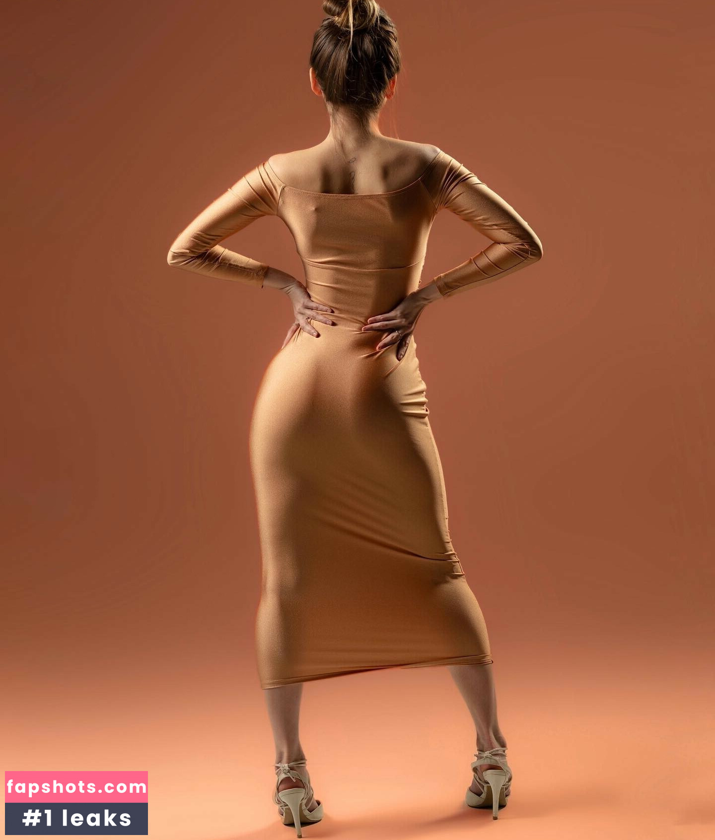 Dienifer Lima gallery photo #4