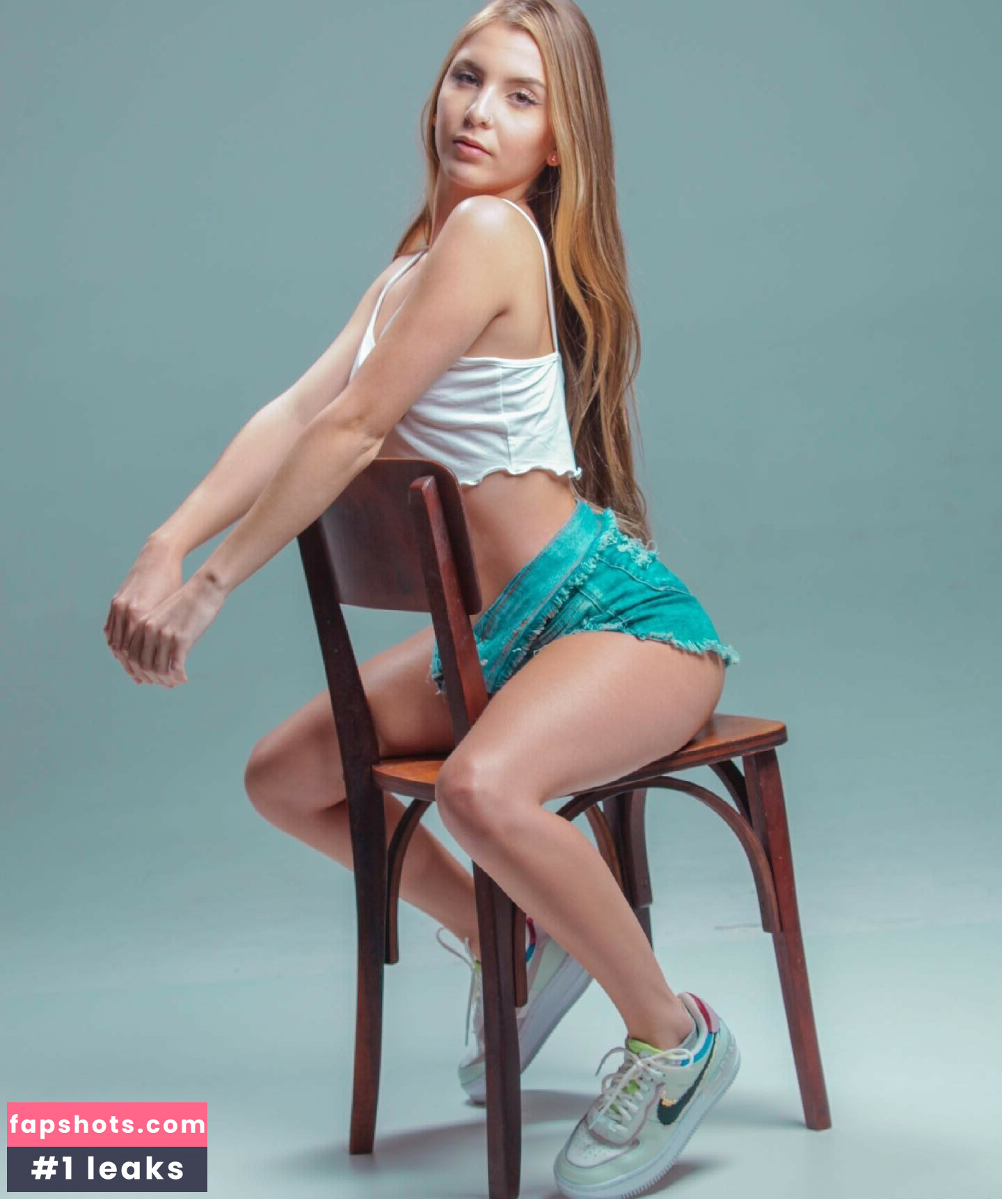 Dienifer Lima gallery photo #31