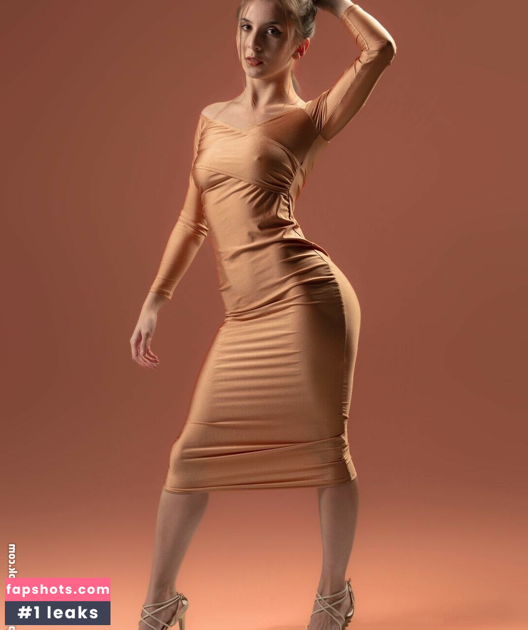 Dienifer Lima gallery photo #8