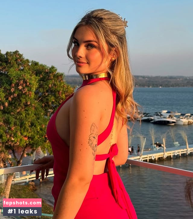 Dieniffer Noschang gallery photo #5