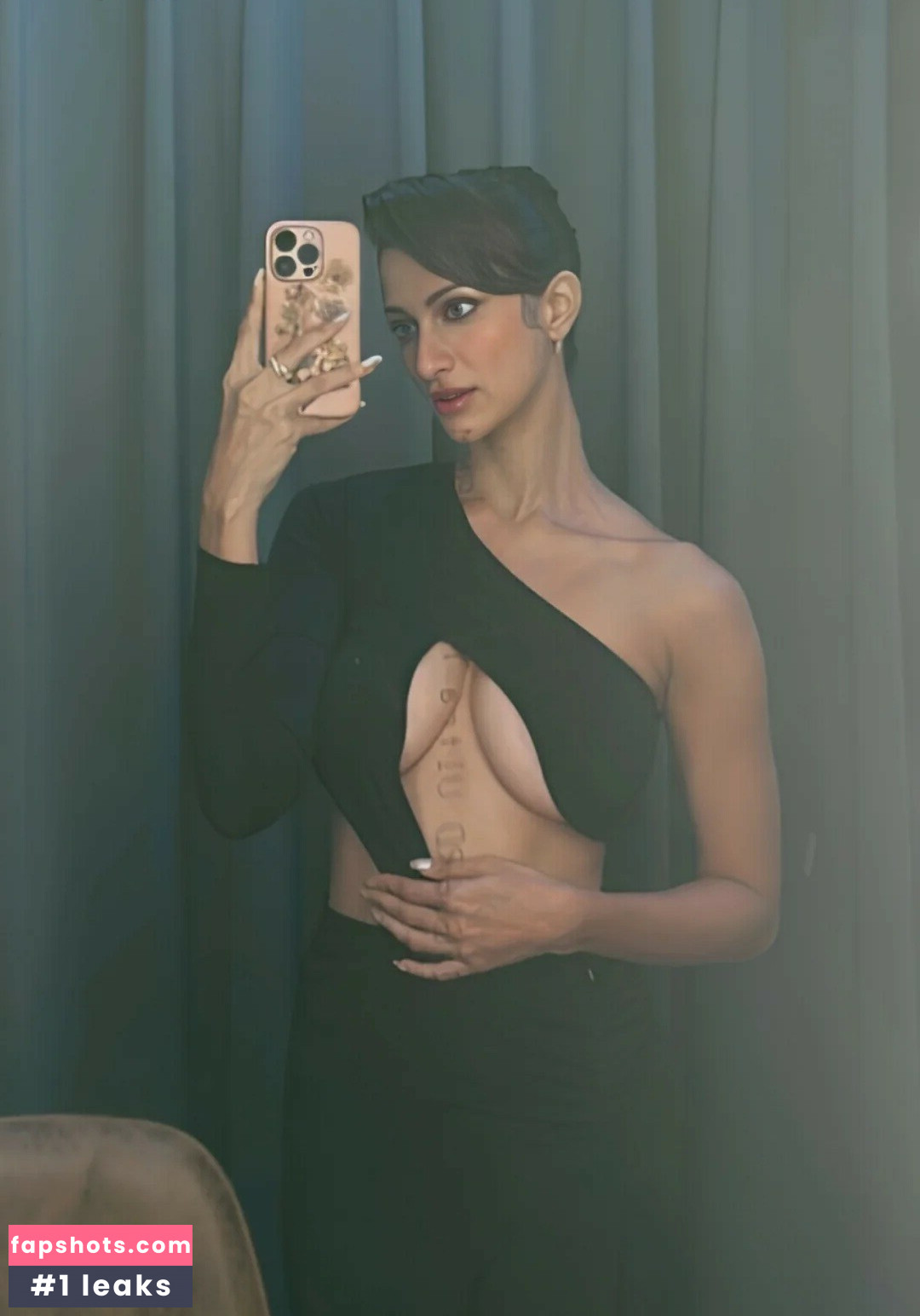 Diksha J Singh gallery photo #2