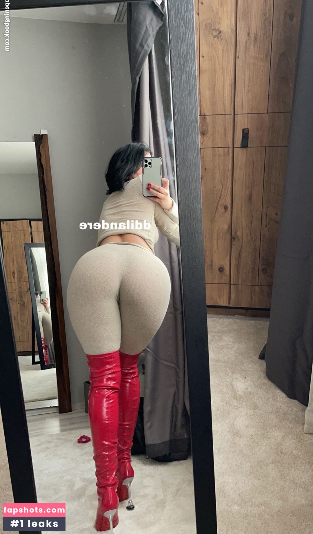 Dilan Dere gallery photo #82