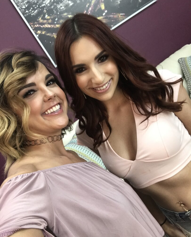 dillion-harper gallery photo #892