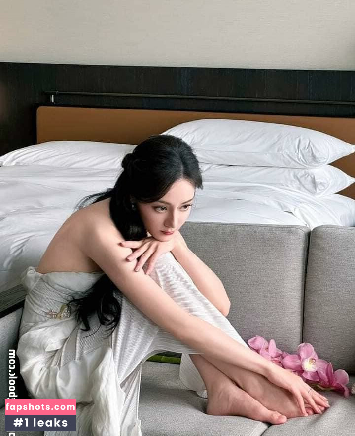 Dilraba Dilmurat gallery photo #2