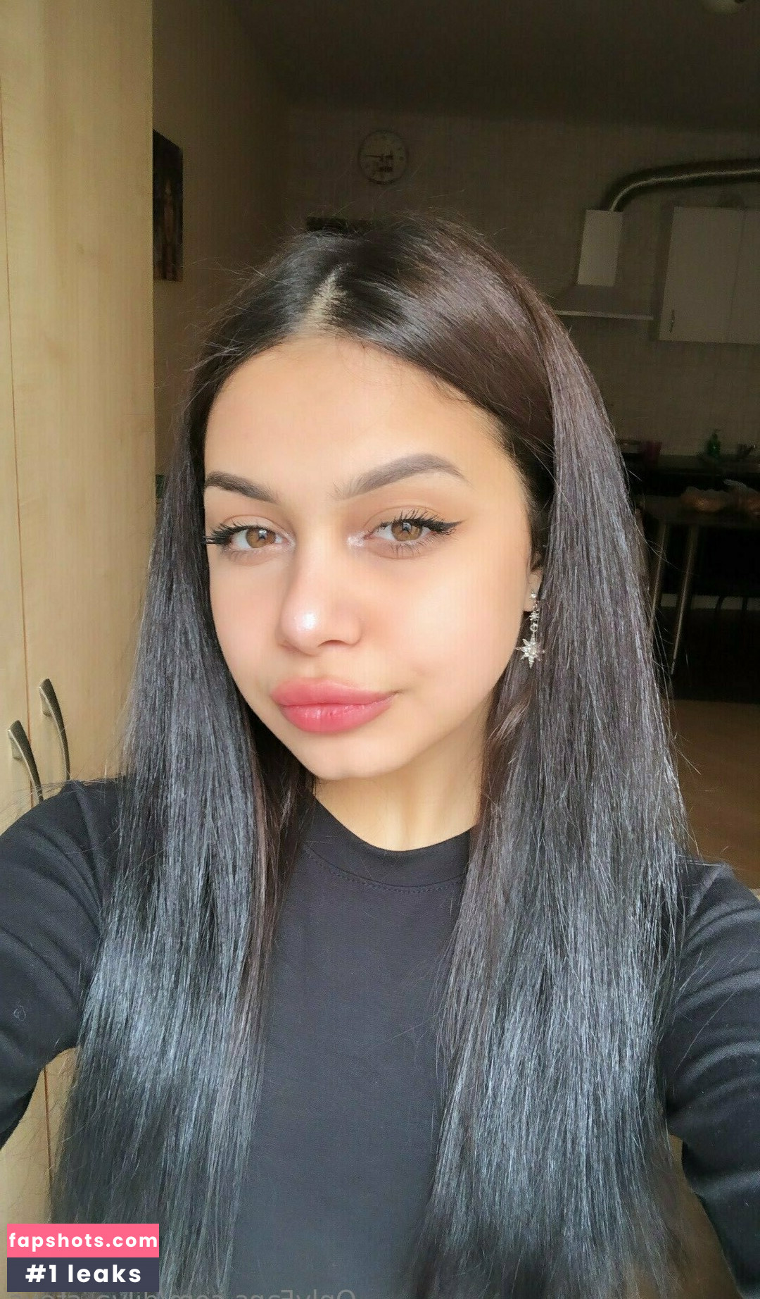 dilya_cherry gallery photo #5