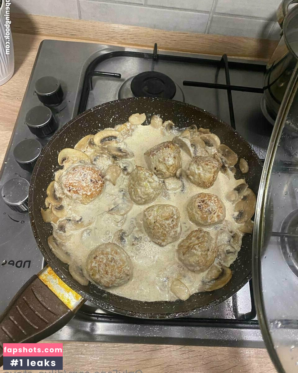 dilya_cherry gallery photo #10