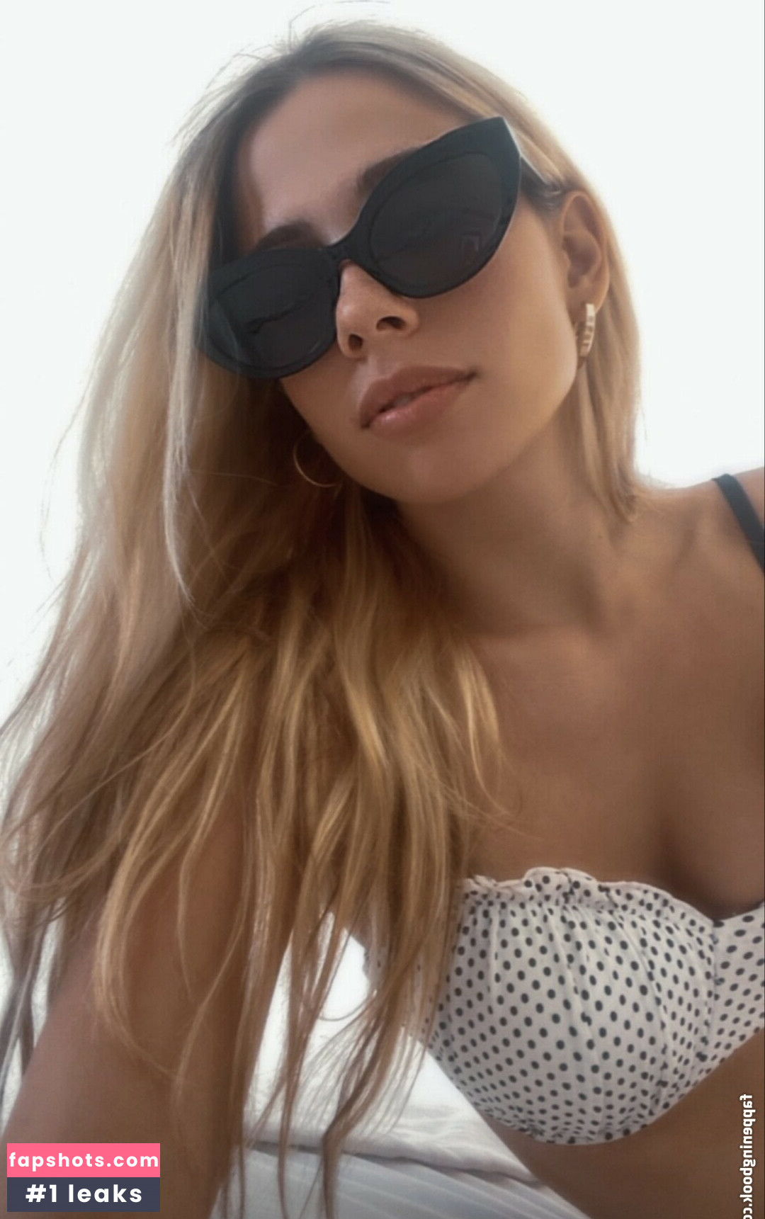 Dimitra Menegatou gallery photo #3