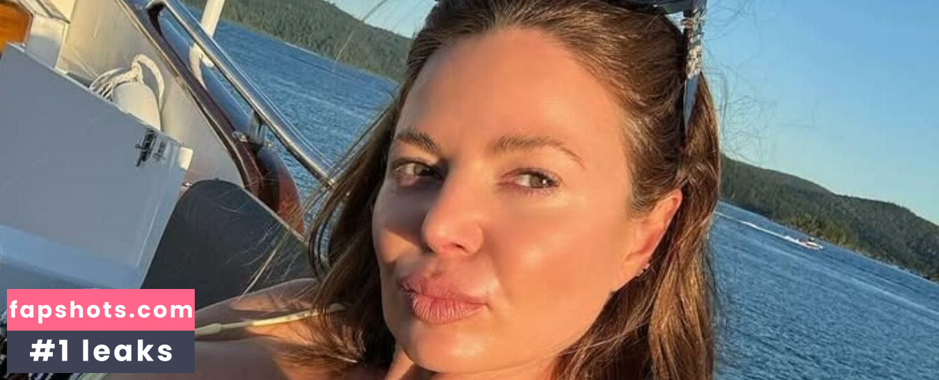 Dina Broadhurst gallery photo #23