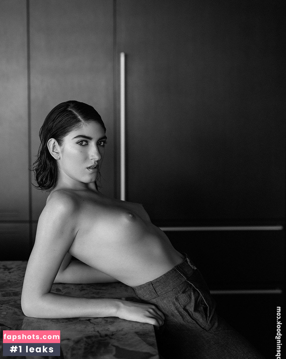 Dina Roud gallery photo #2