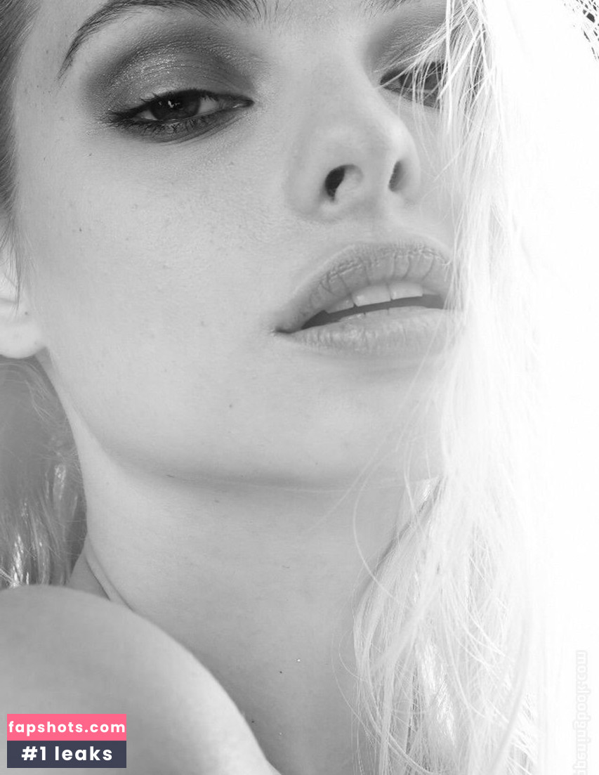 Dioni Tabbers gallery photo #159