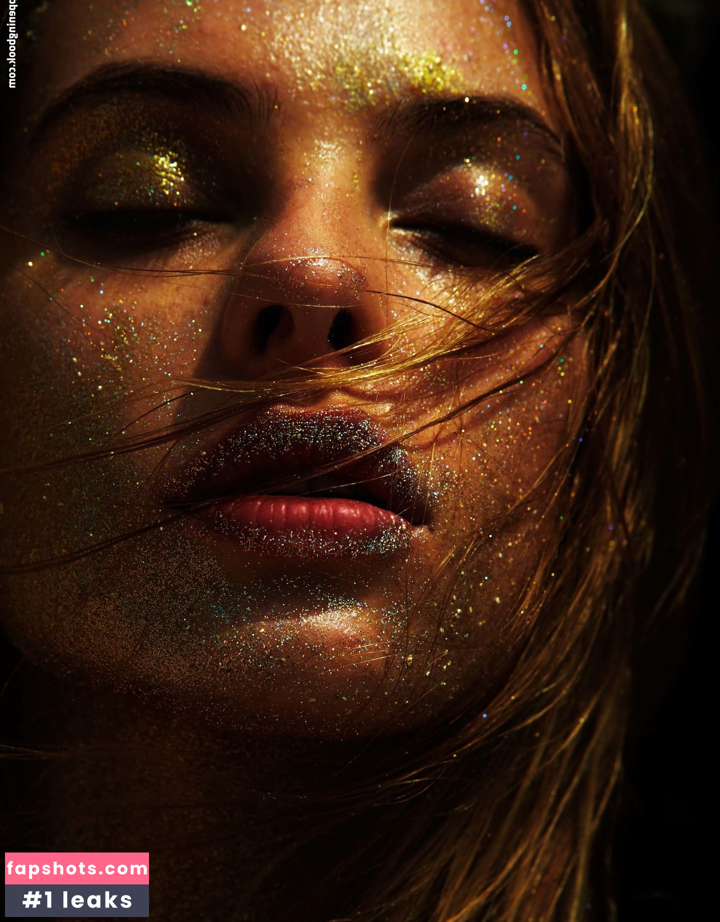 Dioni Tabbers gallery photo #3