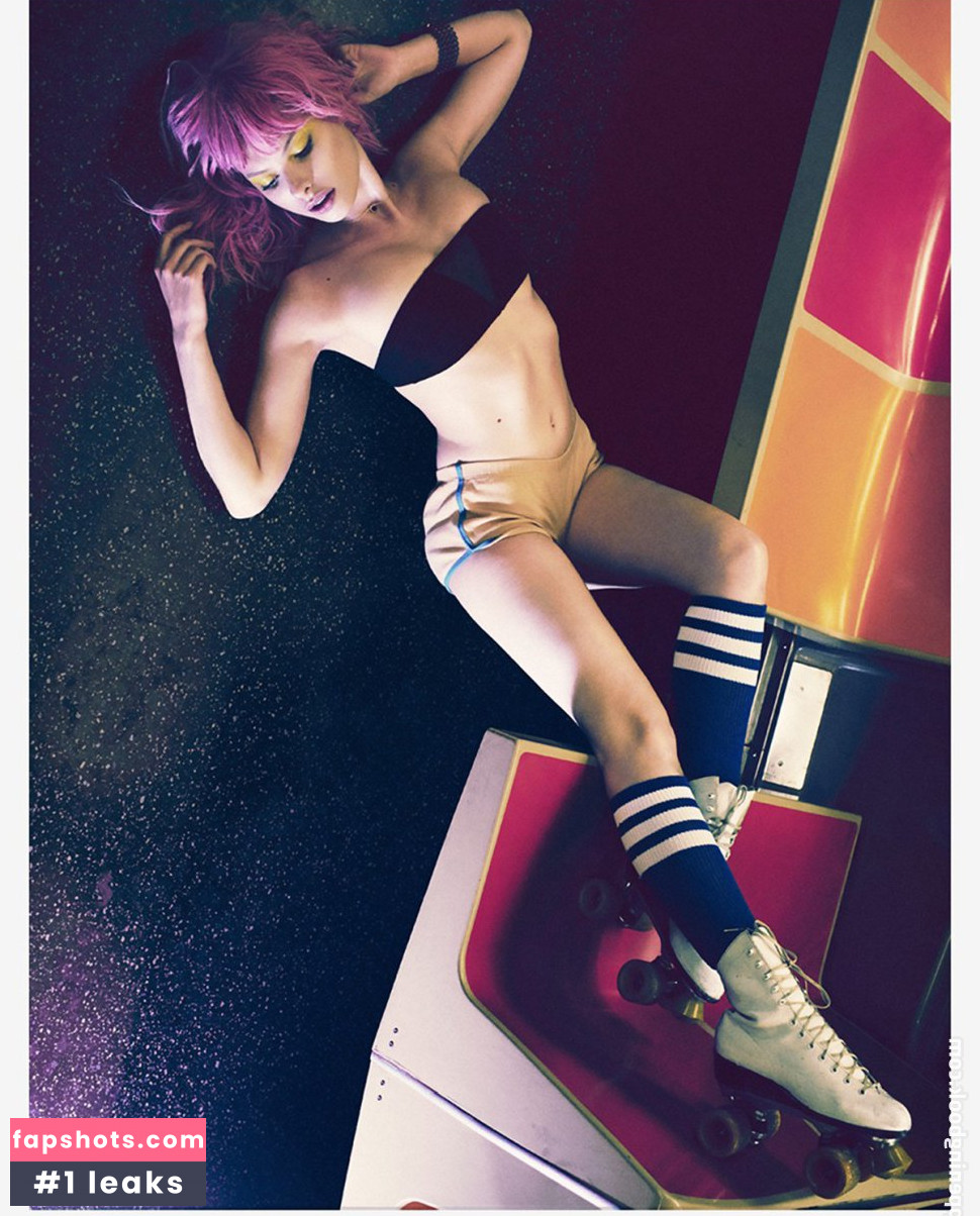 Dioni Tabbers gallery photo #37