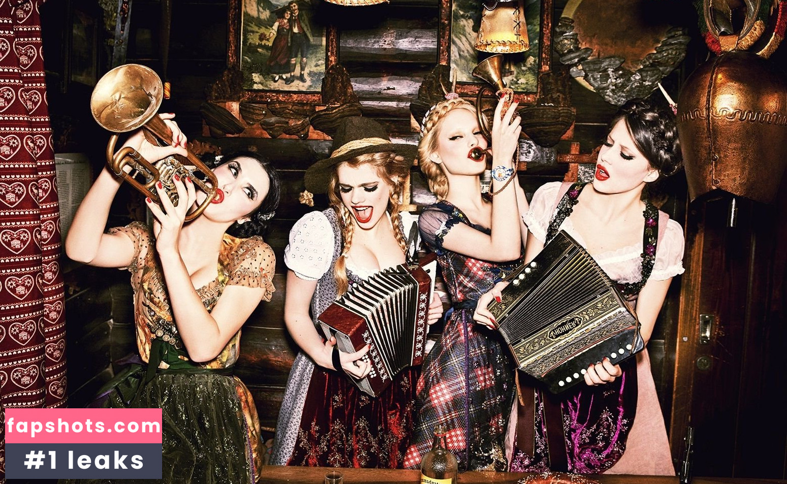 Dioni Tabbers gallery photo #70