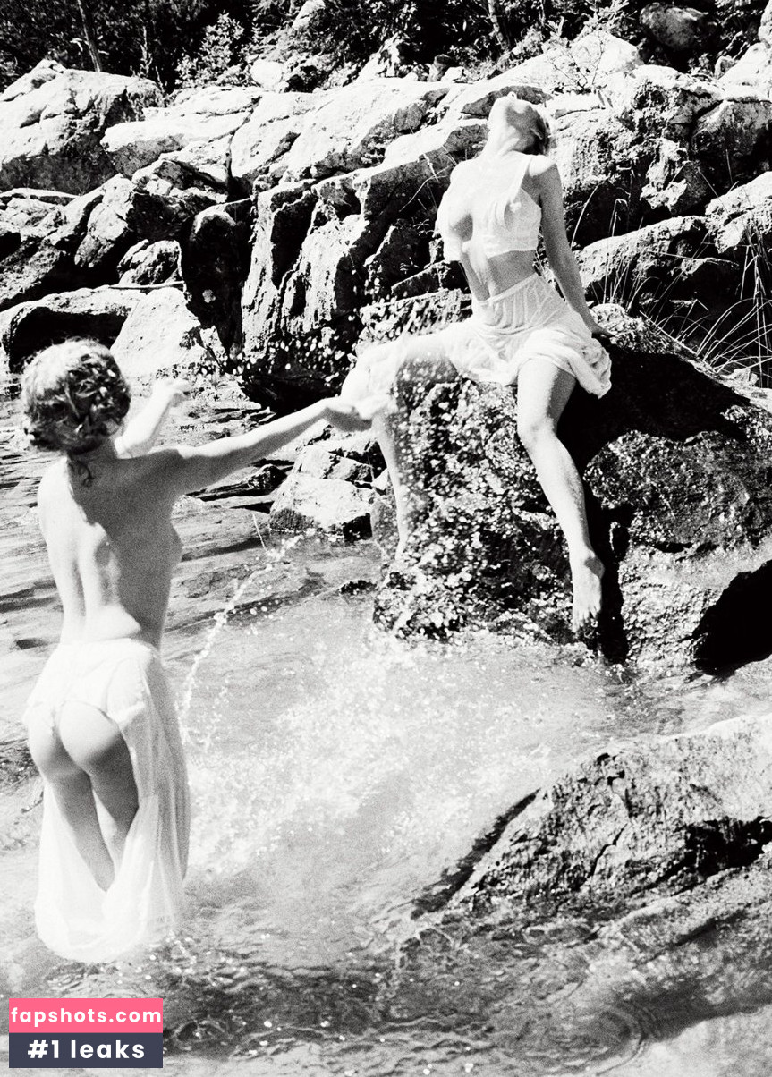 Dioni Tabbers gallery photo #75