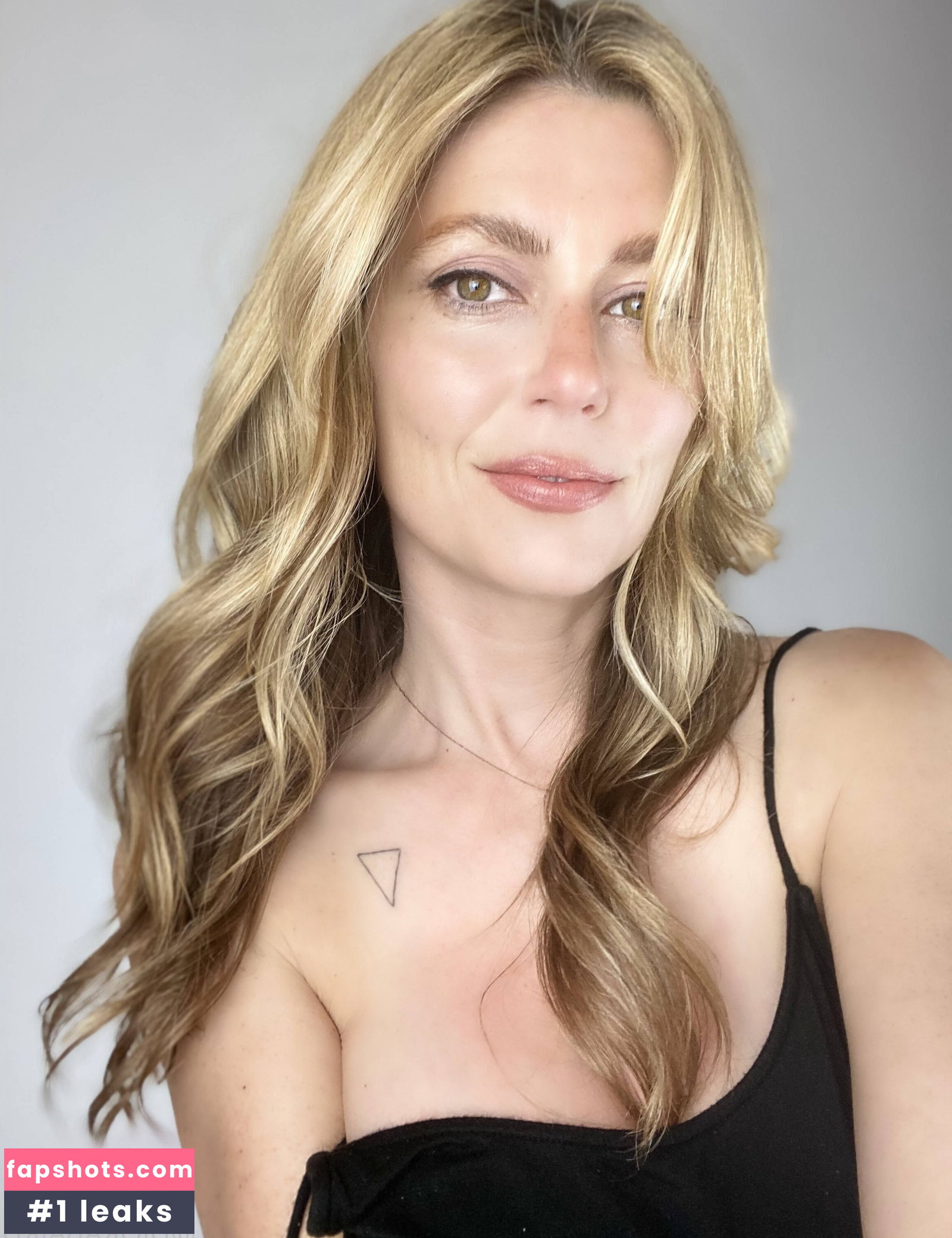 Diora Baird gallery photo #1939