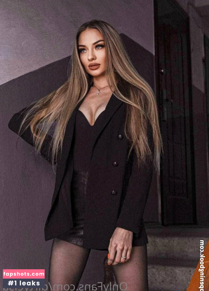 Dirtyelsa Nude Leaks OnlyFans Photos #20 - LeakJerk