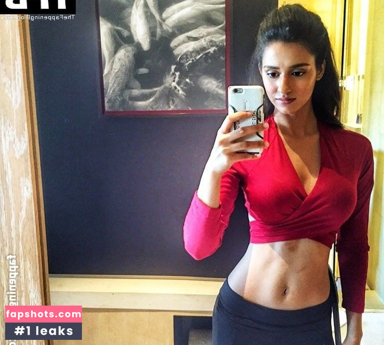 Disha Patani gallery photo #89