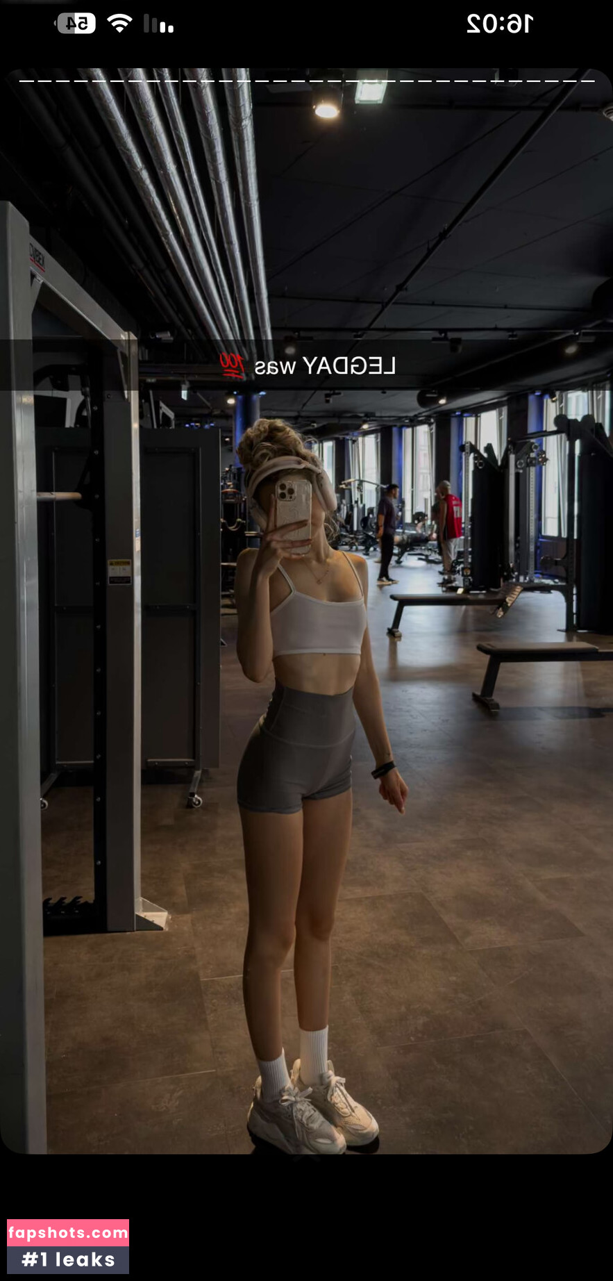 Diskussion: Lea Peach Nahé úniky fotek pouze od fanoušků #2 - Fapshots