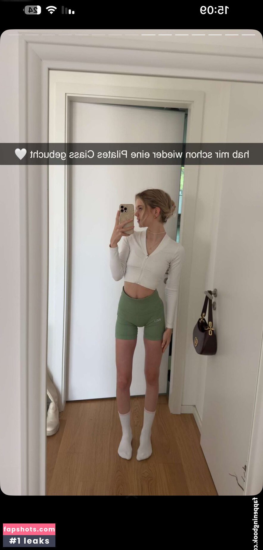 Diskussion: Lea Peach Nahé úniky fotek pouze od fanoušků #4 - Fapshots