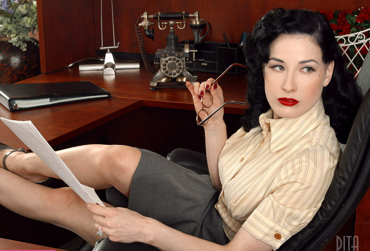 dita-von-teese gallery photo #1002