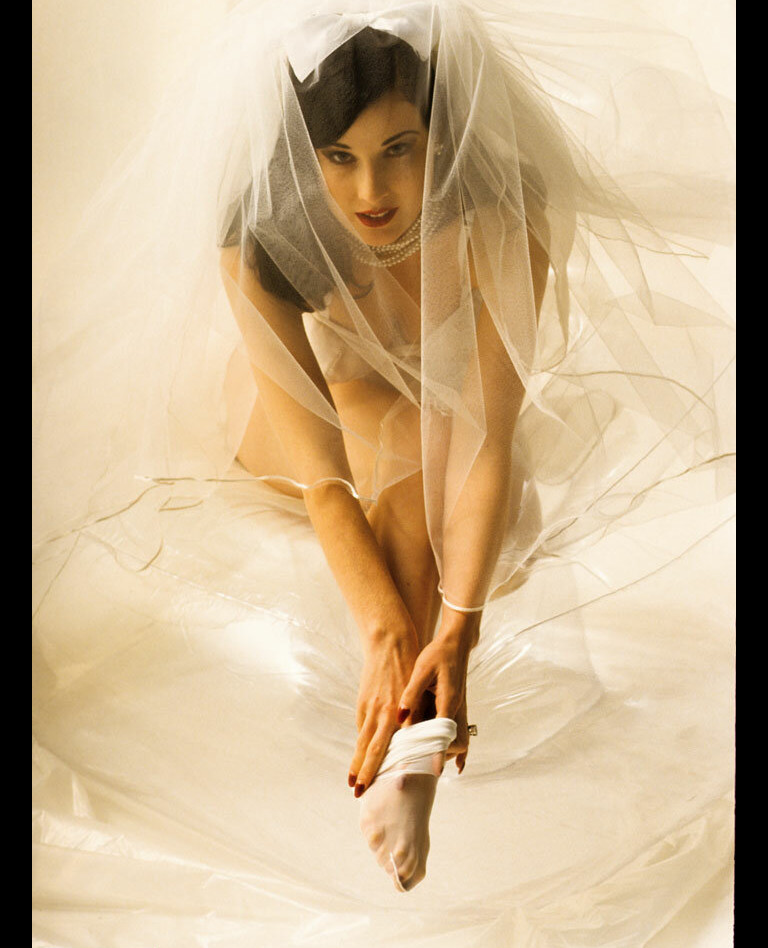 dita-von-teese gallery photo #2035