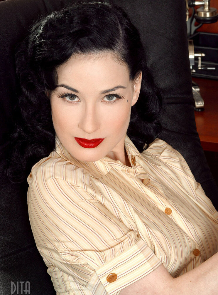 dita-von-teese gallery photo #973