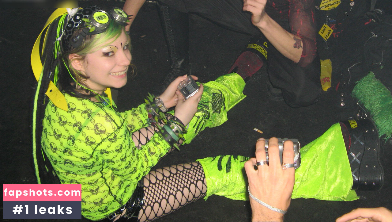 Divi Nacktheit OnlyFans Fotos #3 - Fapshots