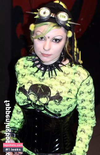 Divi Nacktheit OnlyFans Fotos #4 - Fapshots