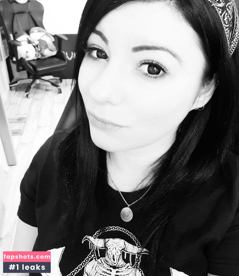 Divi Nacktheit OnlyFans Fotos #9 - Fapshots