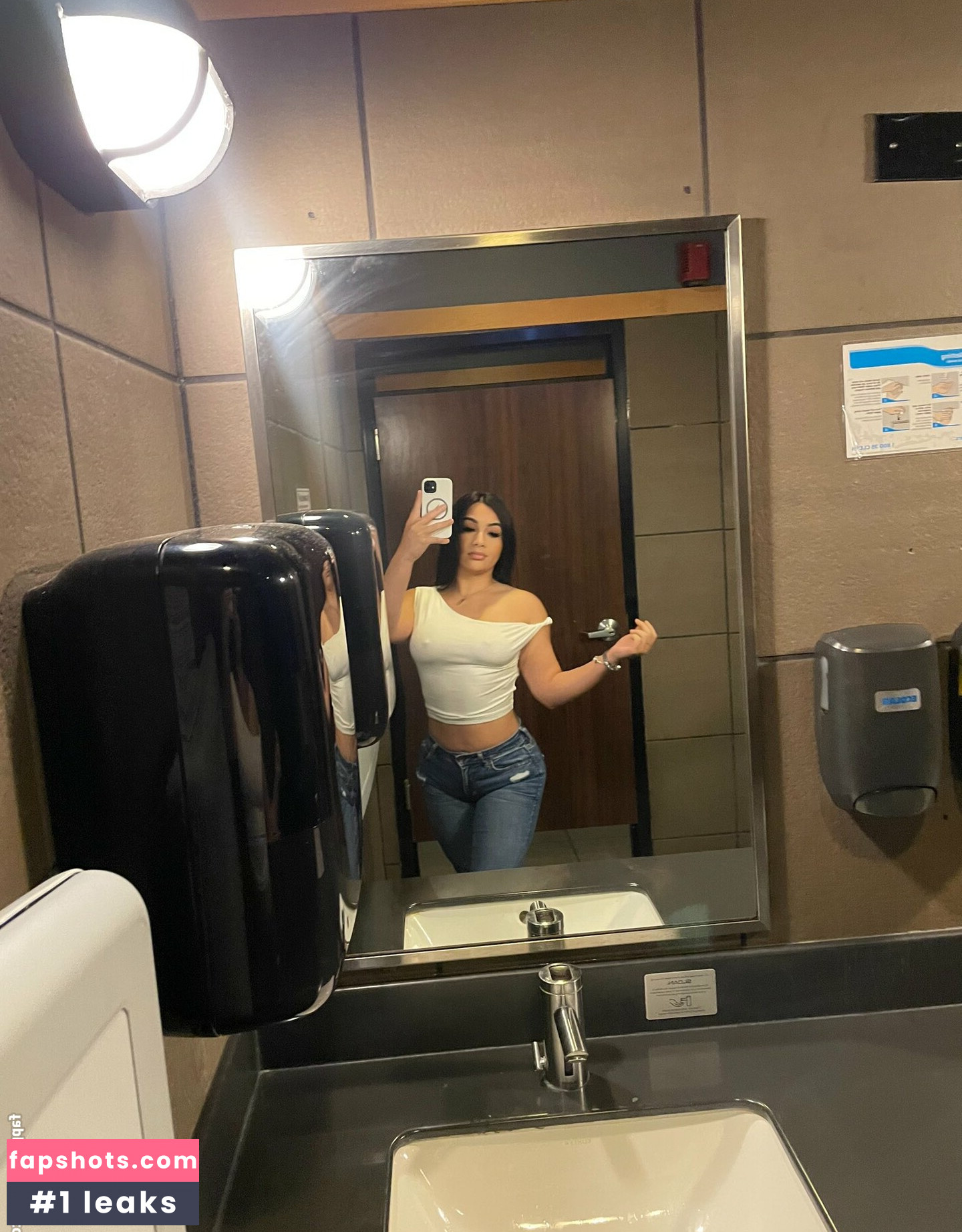 Divine.Luv gallery photo #20