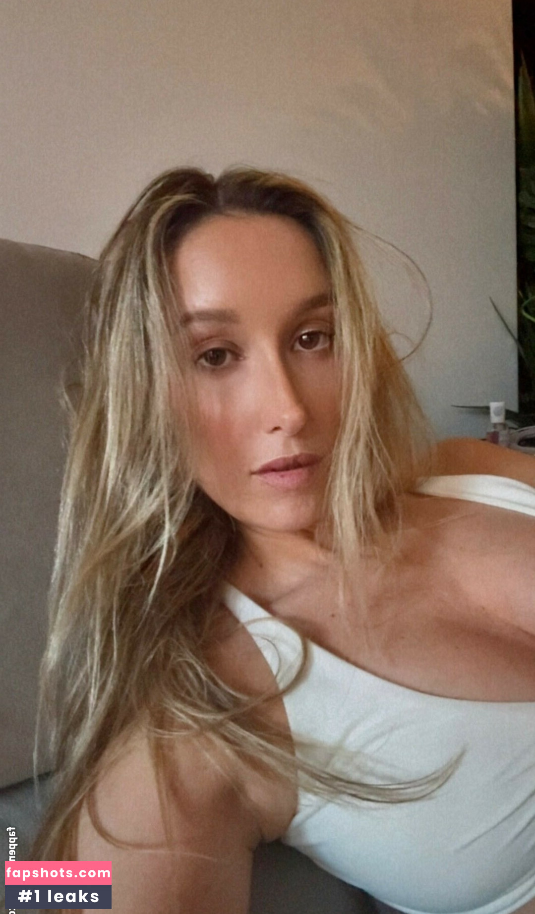 DJMissShelton gallery photo #15