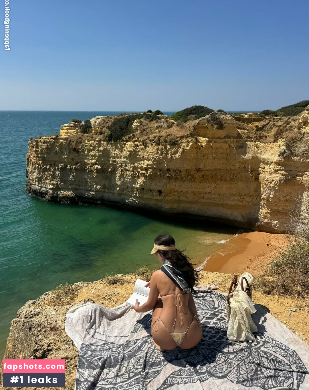 Doina Barbaneagra gallery photo #31