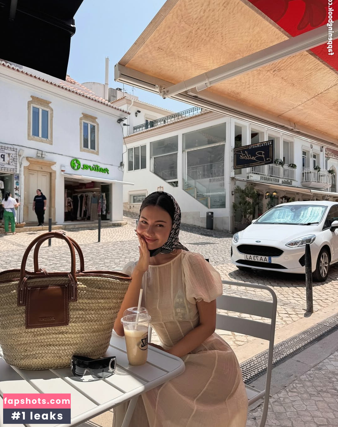 Doina Barbaneagra gallery photo #32