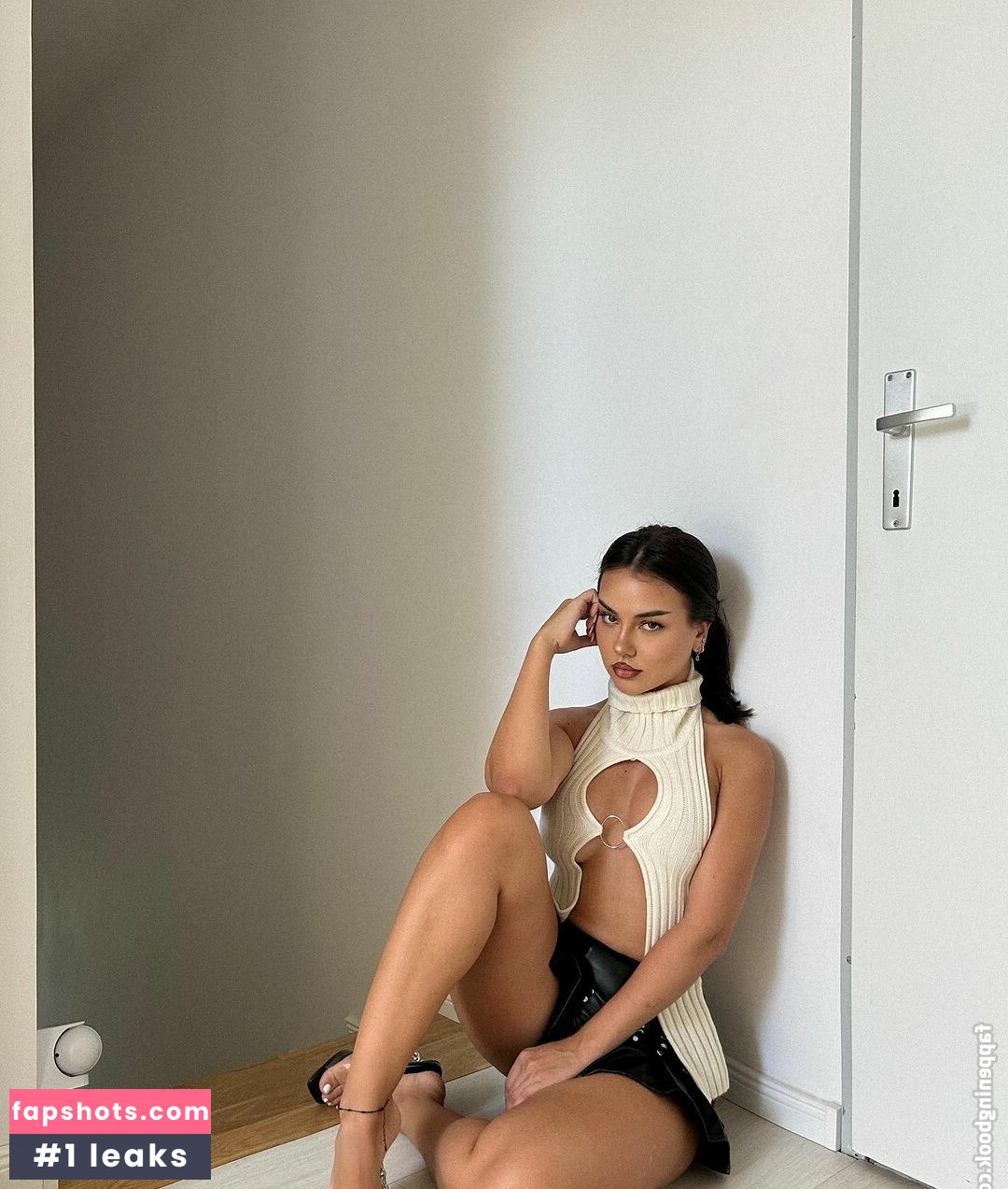 Doina Barbaneagra gallery photo #93