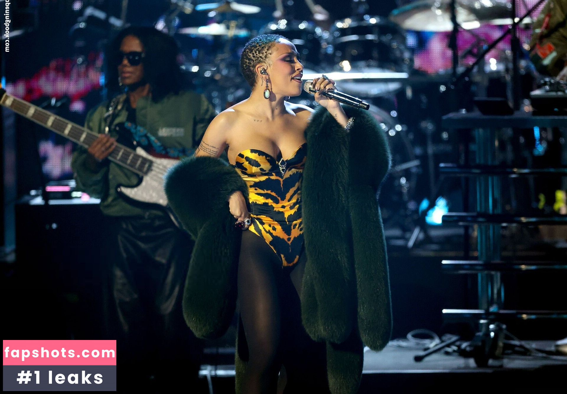 Doja Cat gallery photo #15