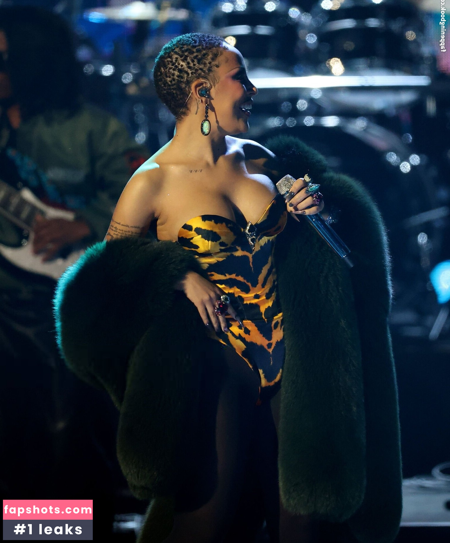 Doja Cat gallery photo #17