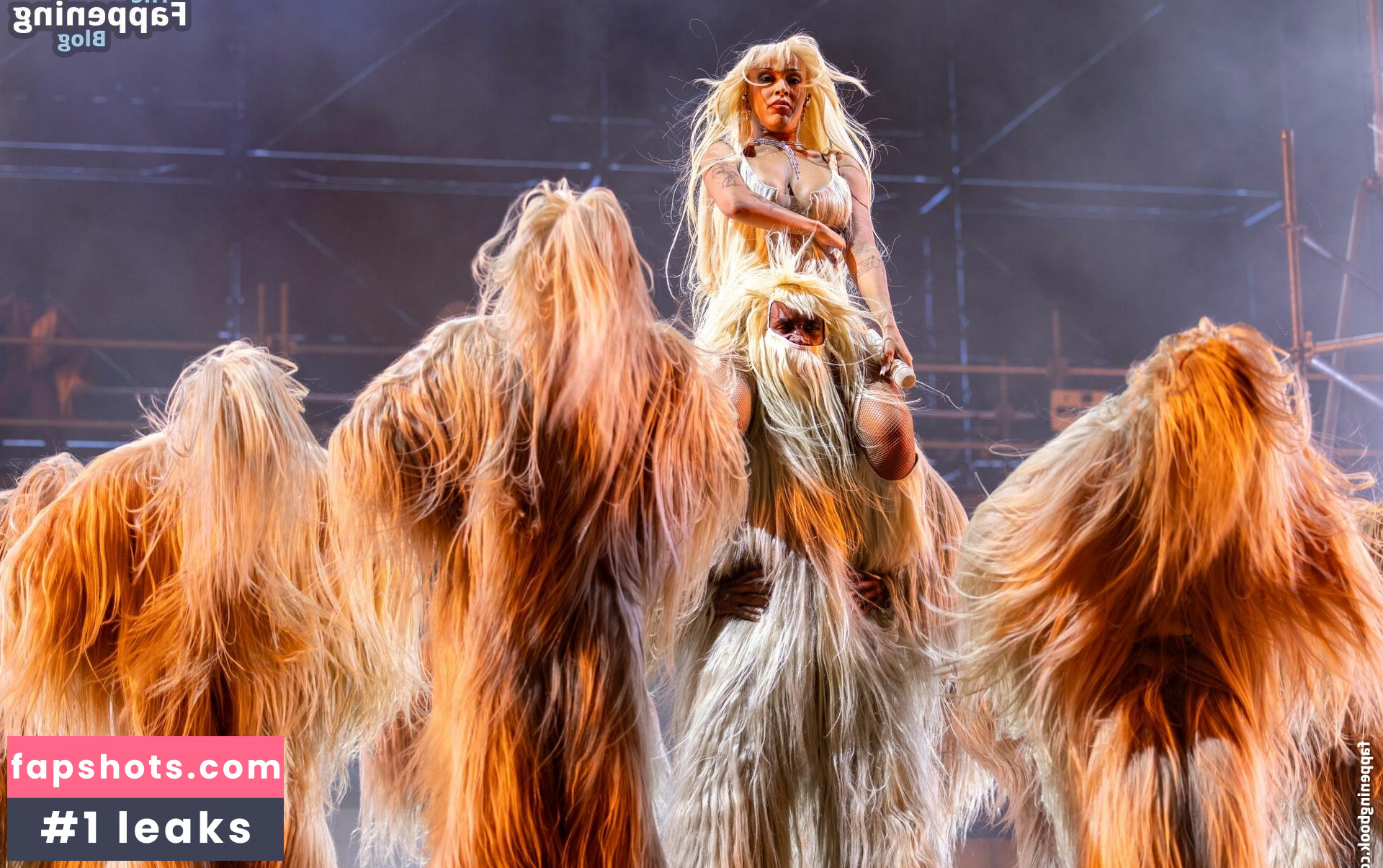 Doja Cat gallery photo #222