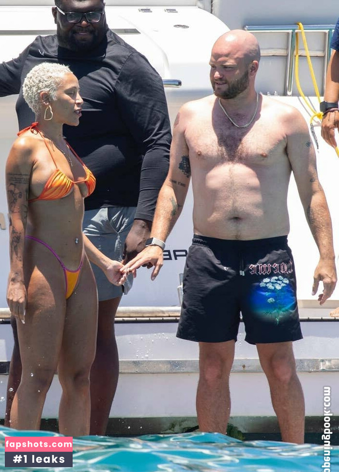 Doja Cat gallery photo #294