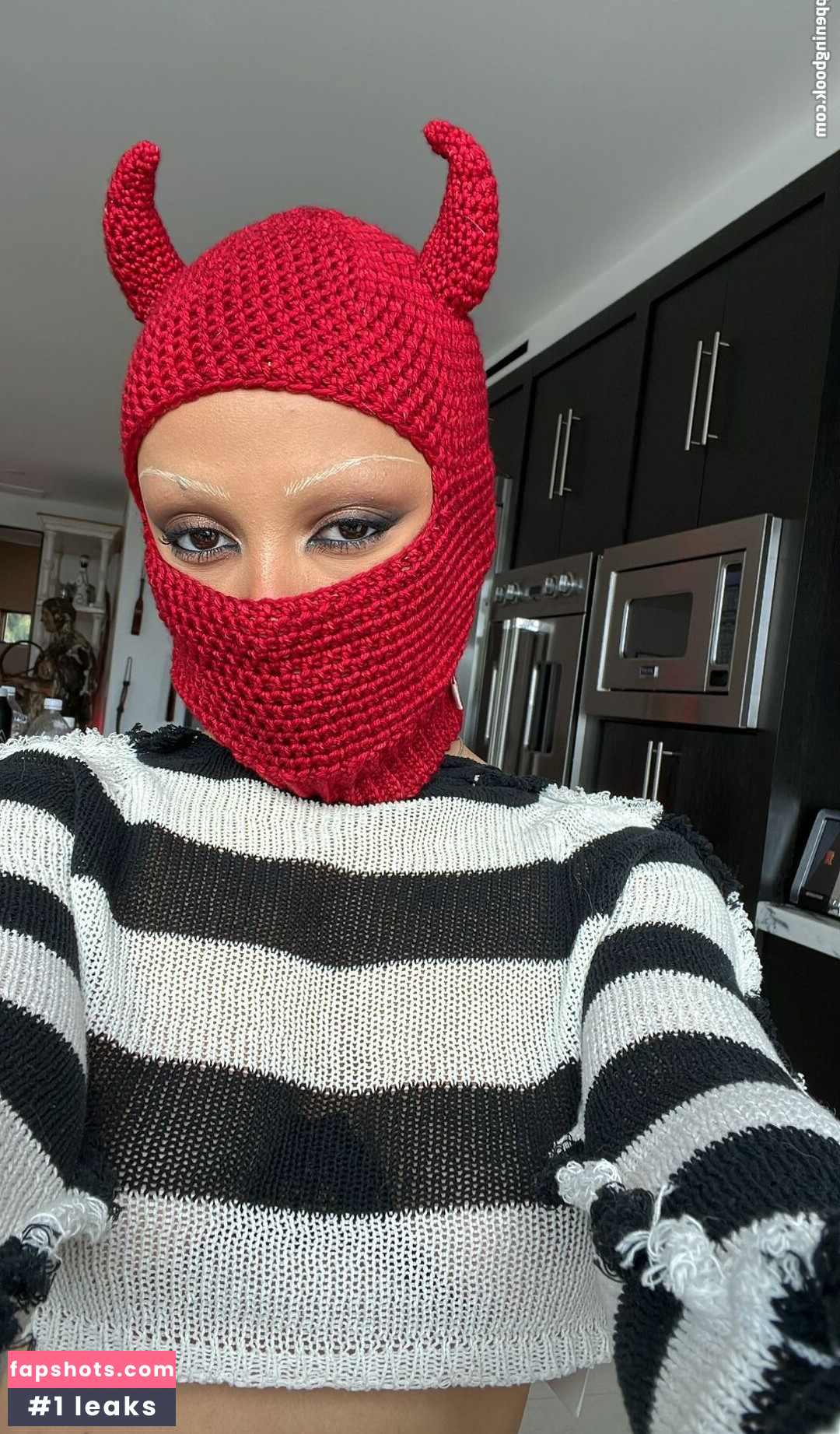 Doja Cat gallery photo #366