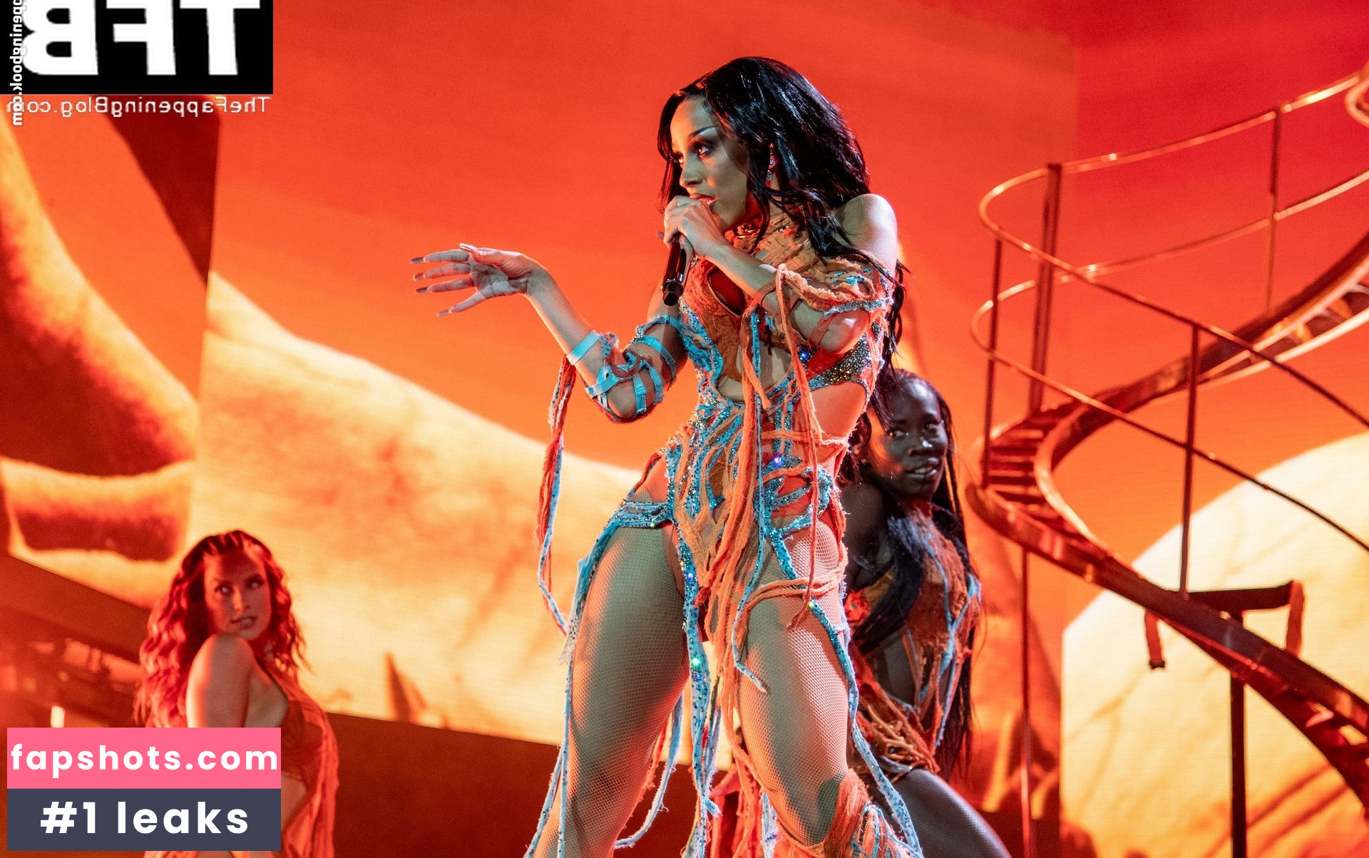 Doja Cat gallery photo #483