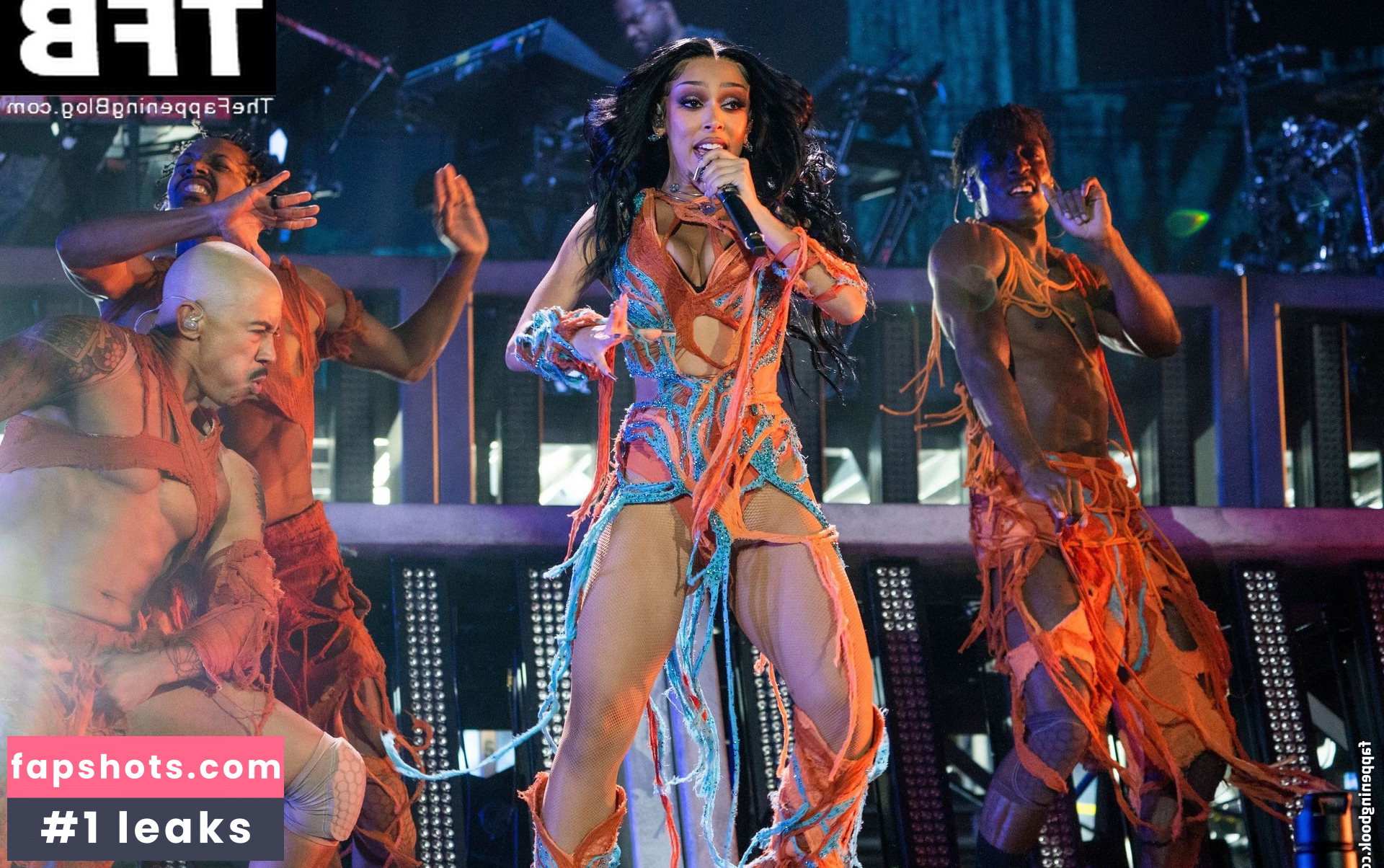 Doja Cat gallery photo #484