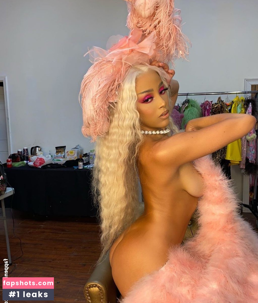 Doja Cat nude babe gallery