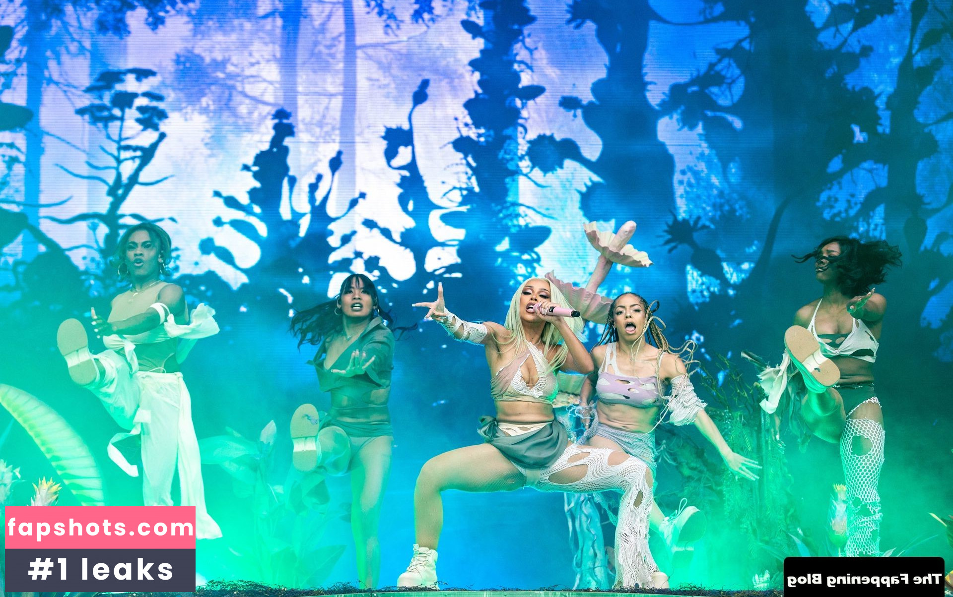 Doja Cat gallery photo #563