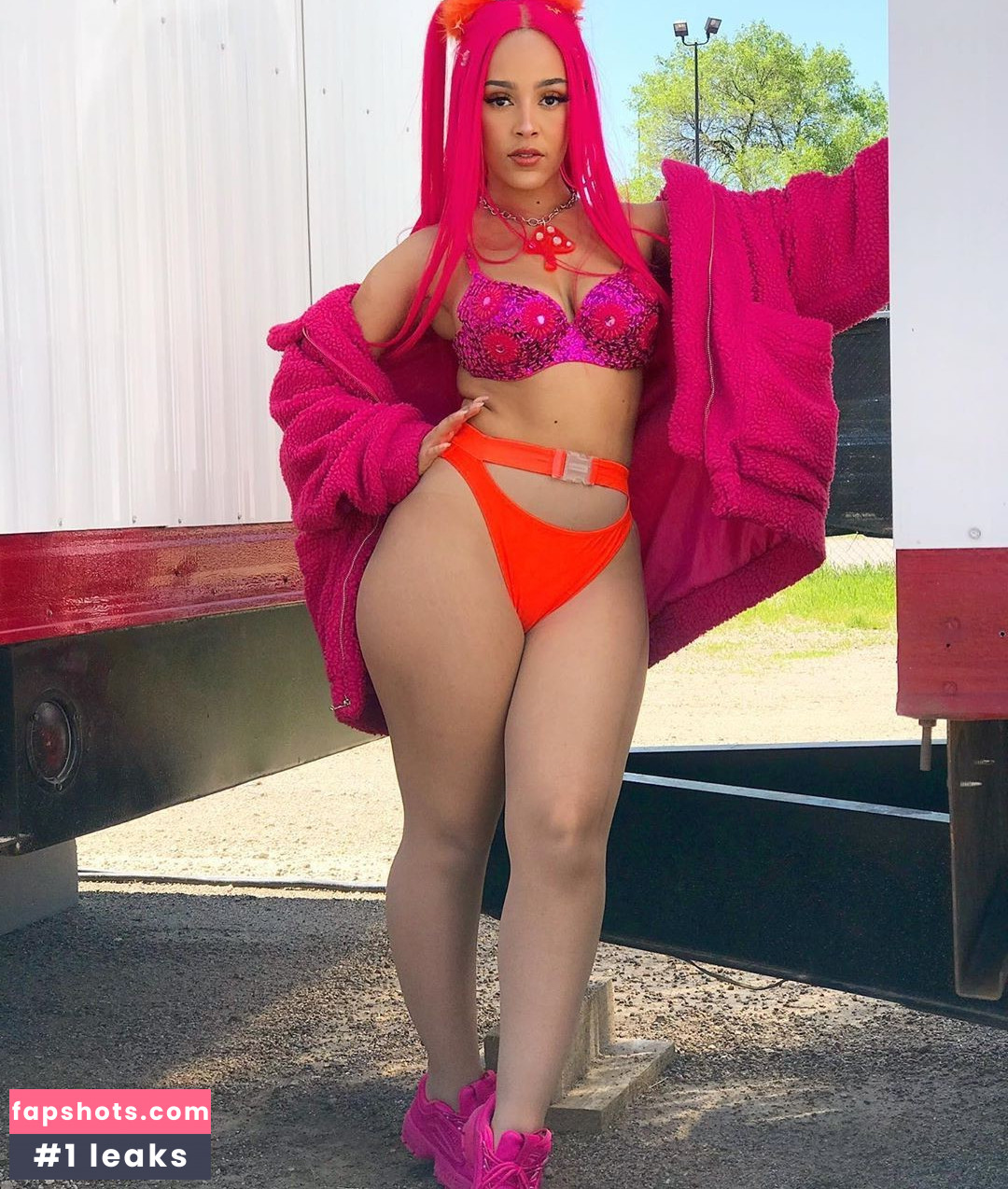 Doja Cat gallery photo #822