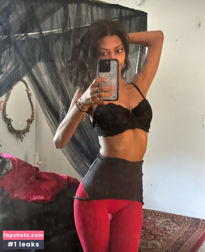 dolllyfied gallery photo #4