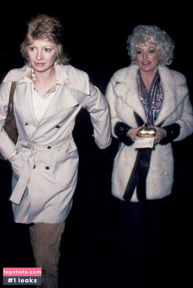 Dolly Parton Nude Leaks OnlyFans Photos #18 - LeakJerk