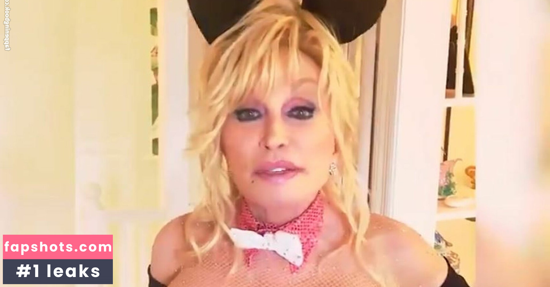 Dolly Parton Nude Leaks OnlyFans Photos #22 - LeakJerk